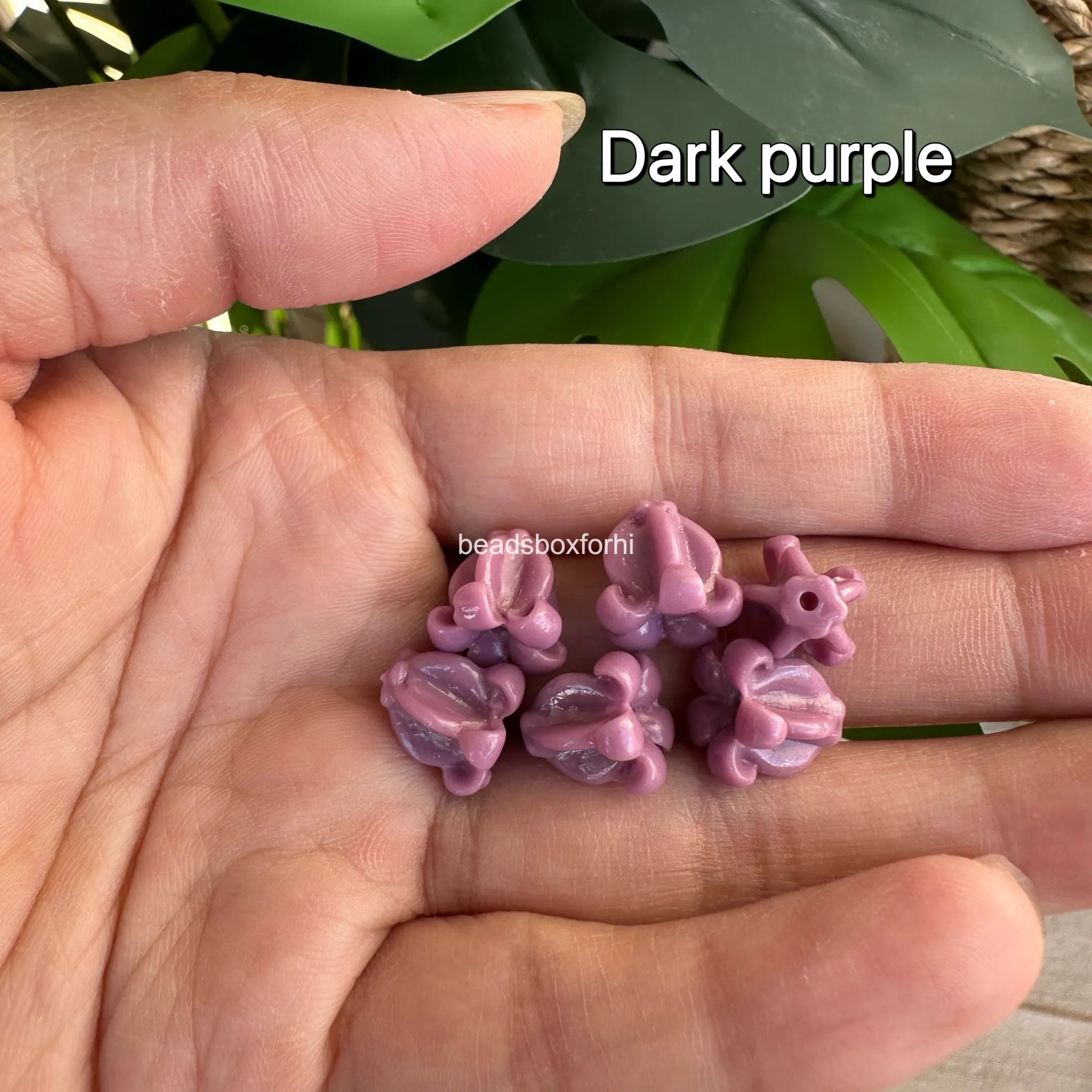11.5 mm Crown Flower Beads