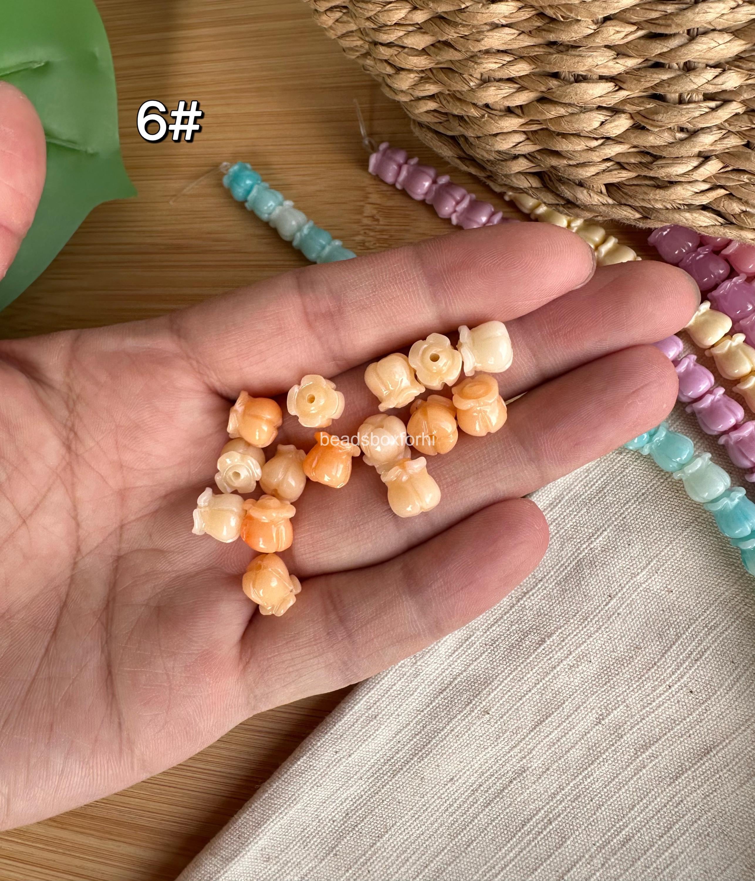 8.5mm Crown Flower Beads
