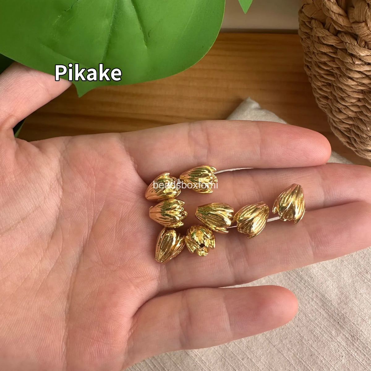 Metal Gold Hawaiian Beads