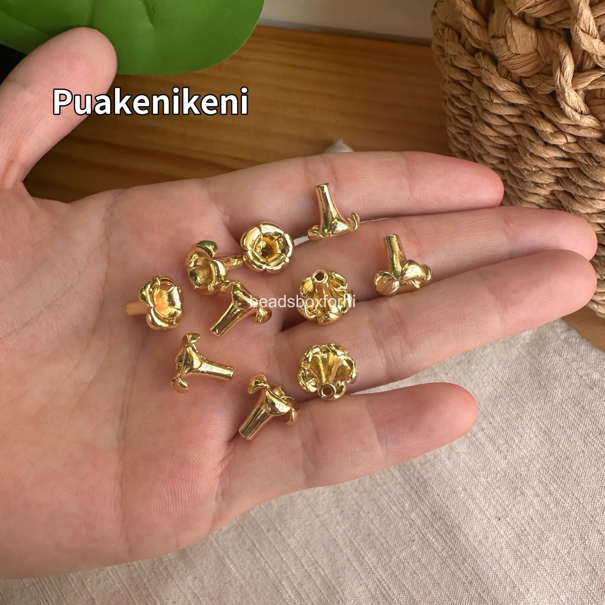 Metal Gold Hawaiian Beads
