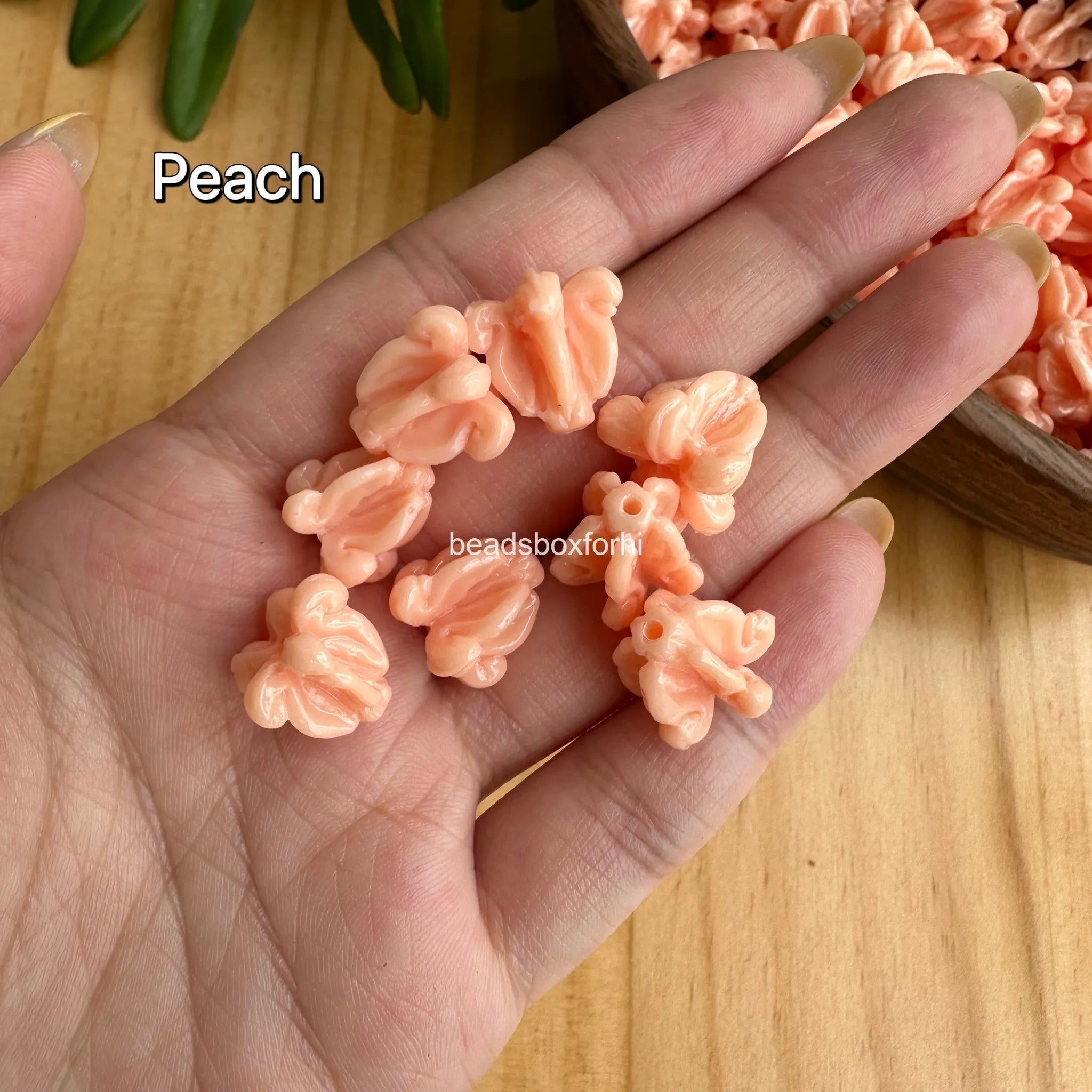 13.5mm Crown Flower Beads