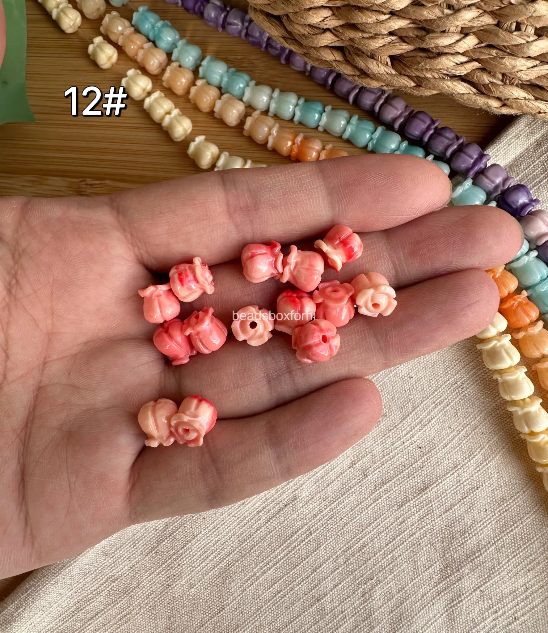 8.5mm Crown Flower Beads