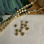 Resin gold shell clam beads
