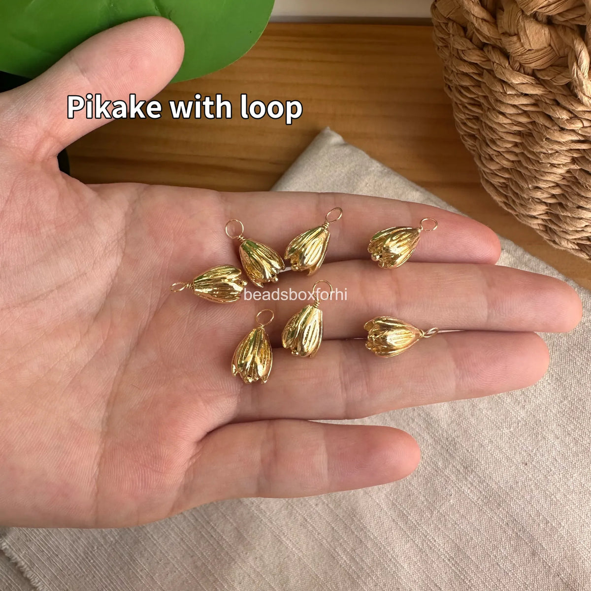 Metal Gold Hawaiian Beads