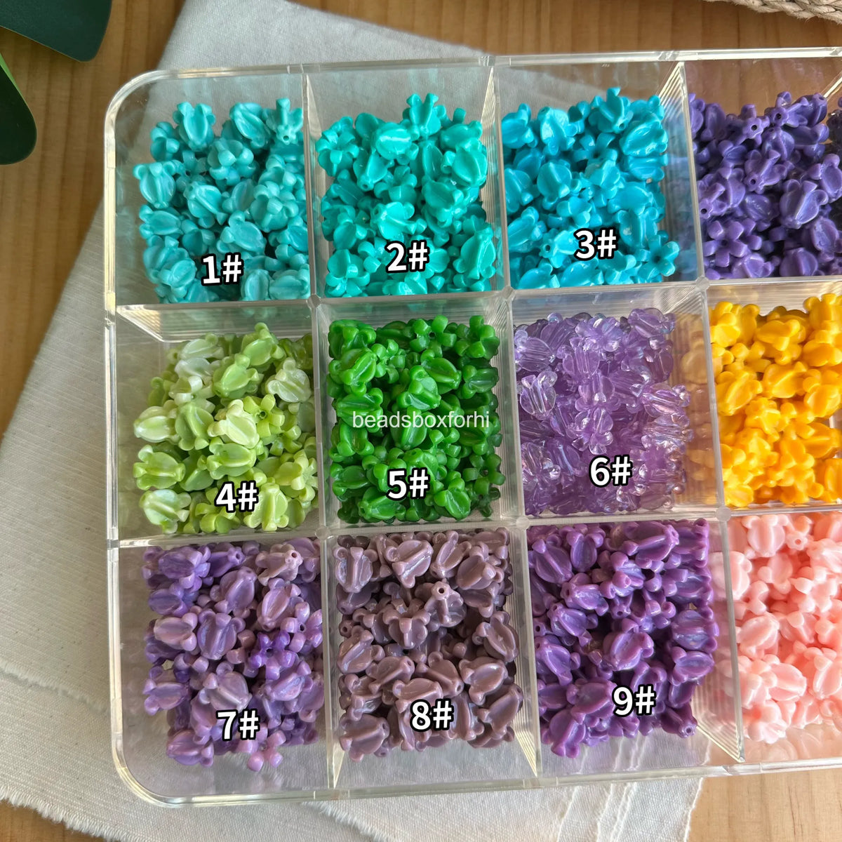 11.5 mm Crown Flower Beads